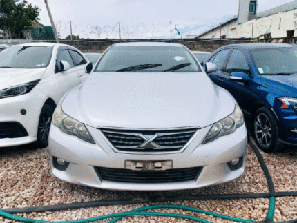 2009 Toyota Mark X: Pure Executive Style