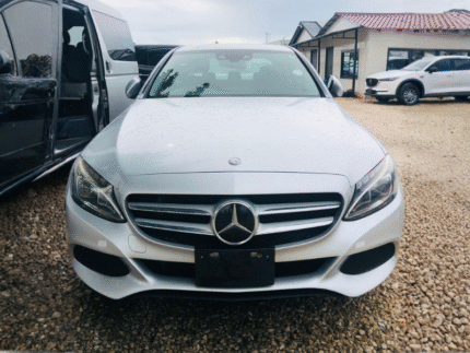 Mercedes-Benz C180 2015: Luxury Redefined